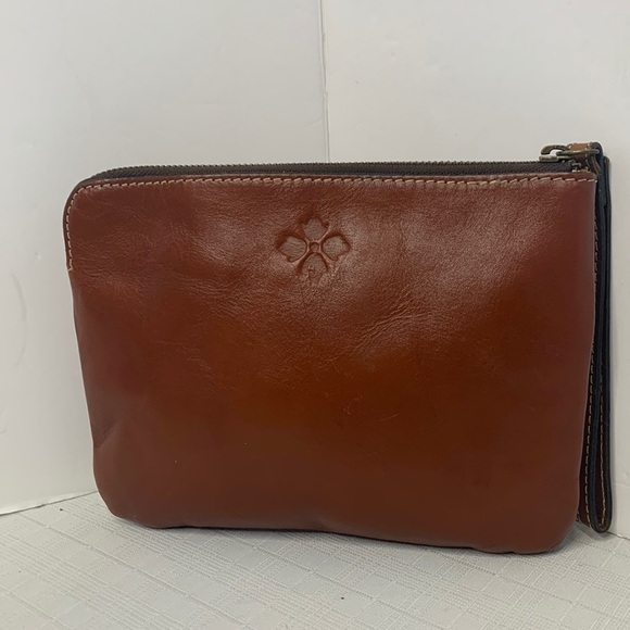 Patricia Nash Tuscan Tool Cassini Wristlet - Picture 1 of 8